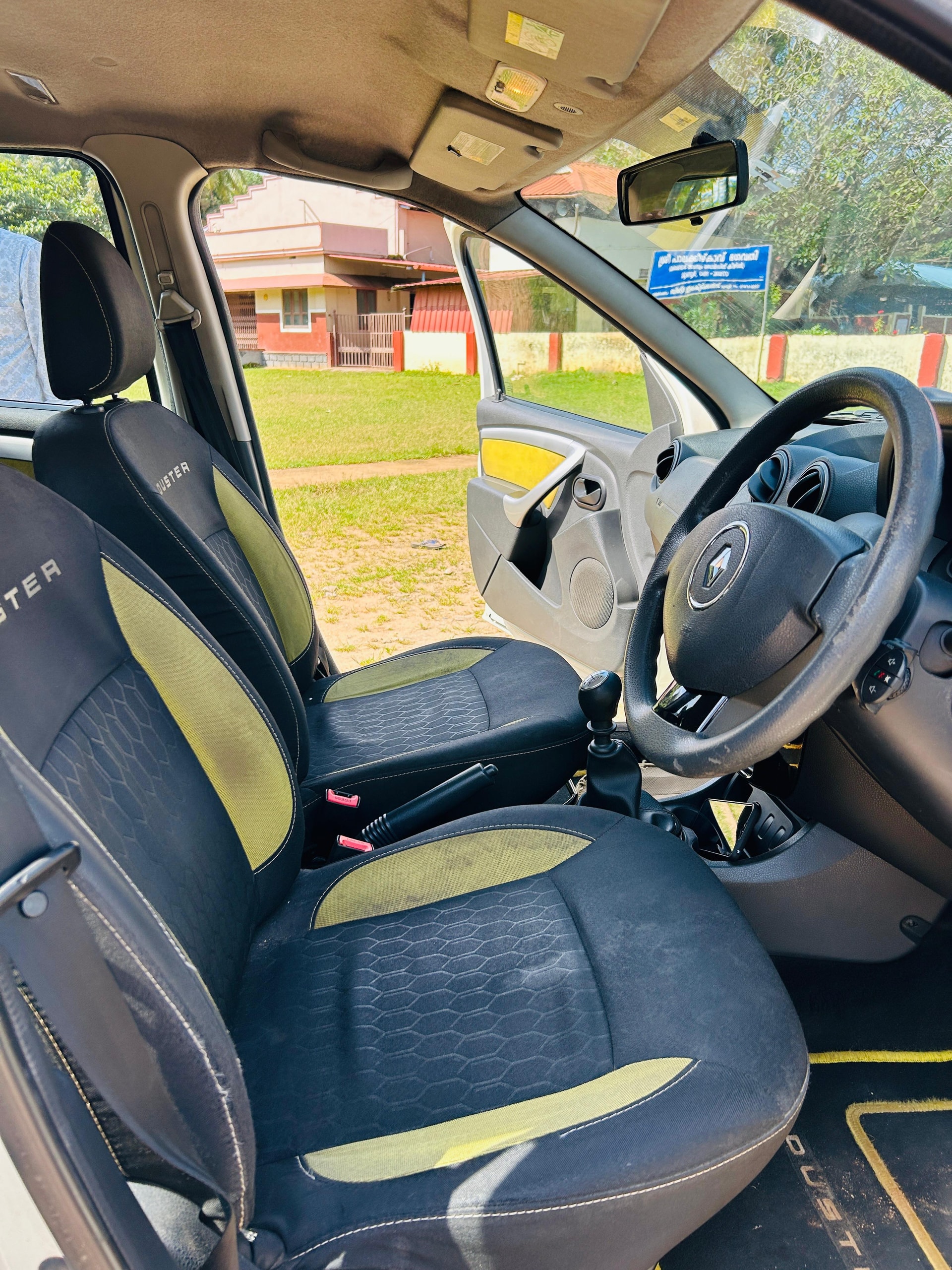 Duster image 8 Duster image 8