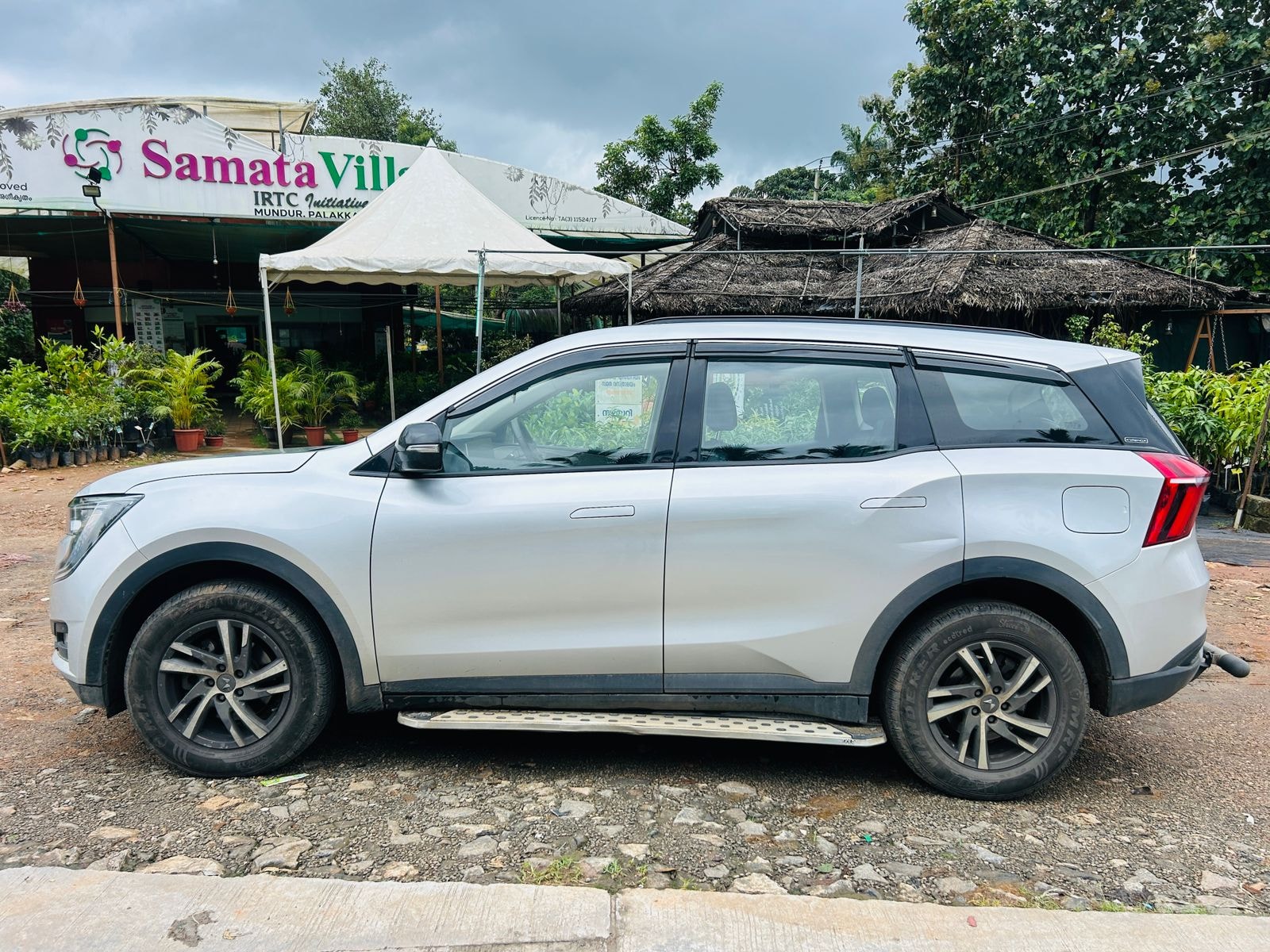 Used 2022 Mahindra XUV700 Used 2022 Mahindra XUV700