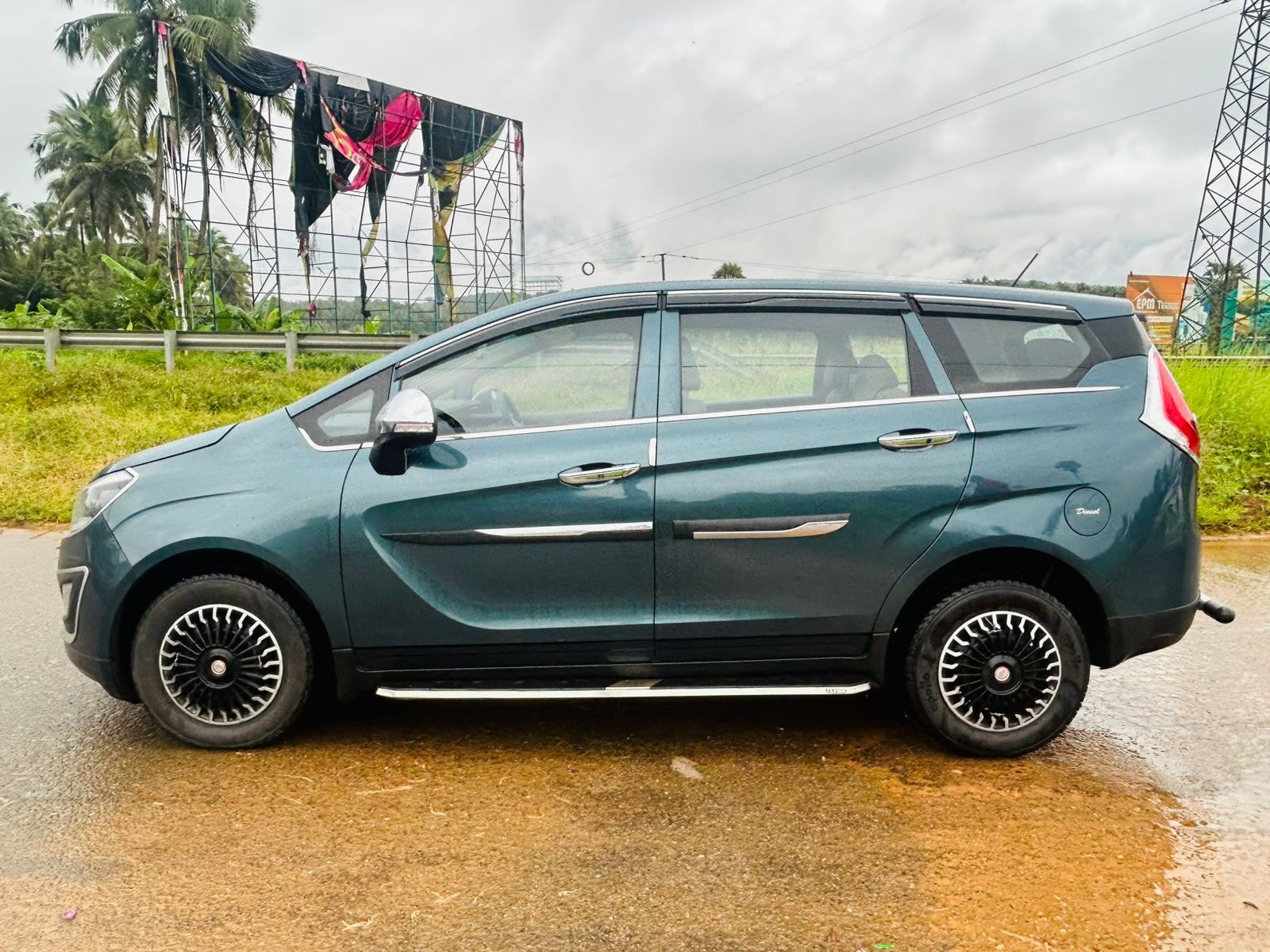 Used 2019 Mahindra Marazzo Used 2019 Mahindra Marazzo