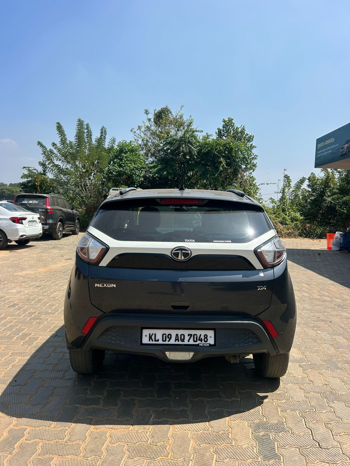 XUV300 image 5 XUV300 image 5