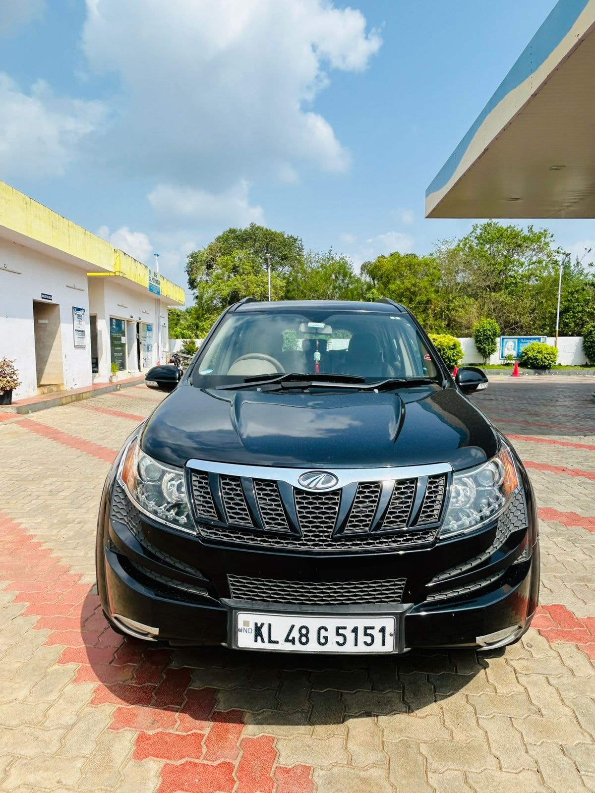 XUV500 image 1 XUV500 image 1