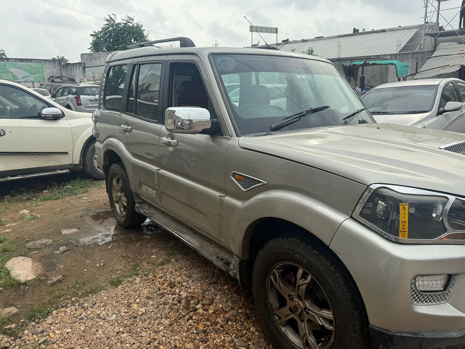 Used 2014 Mahindra Scorpio Used 2014 Mahindra Scorpio