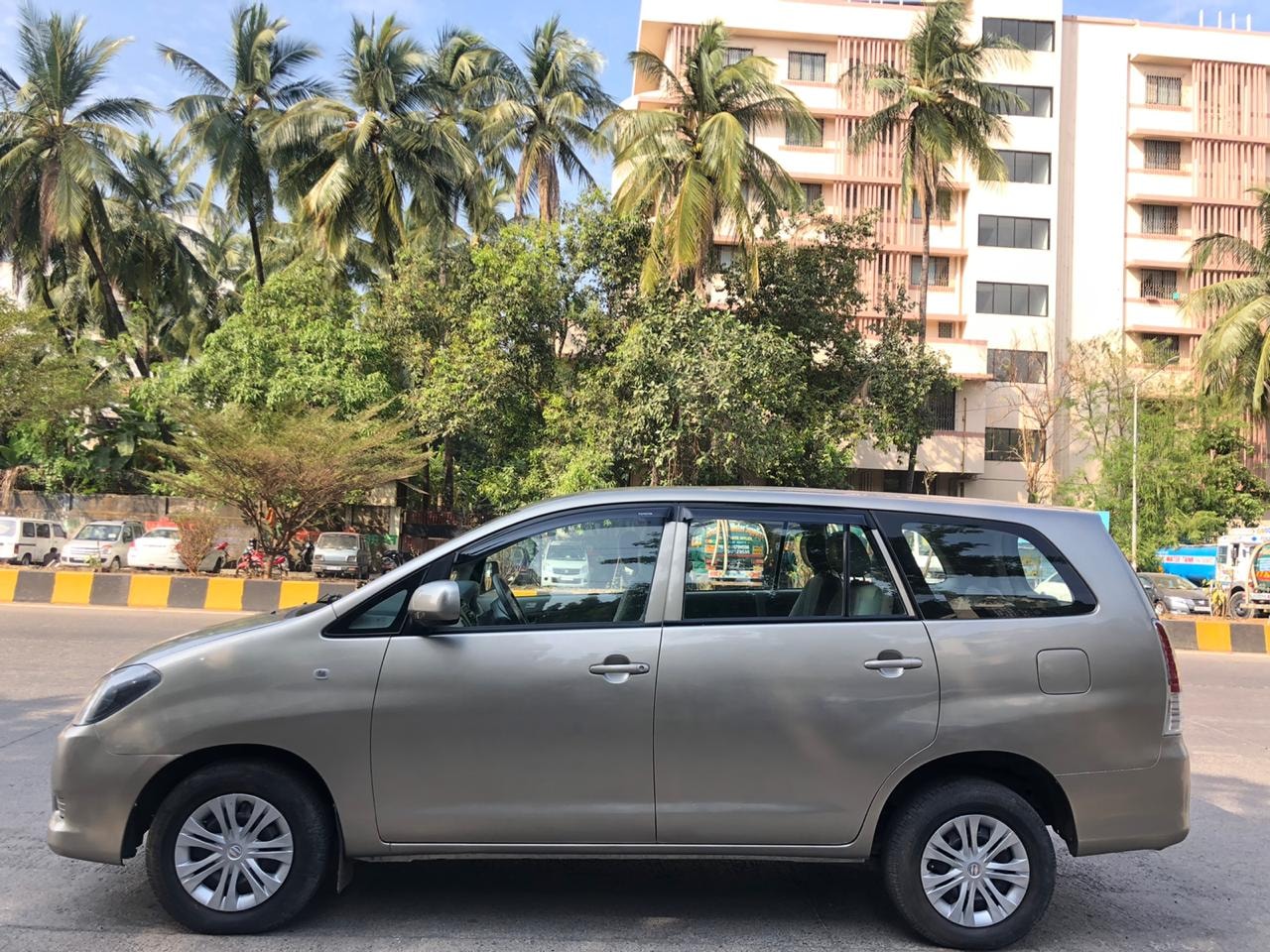 Innova image 9 Innova image 9