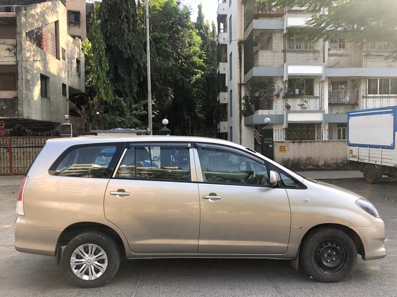 Innova image 14 Innova image 14