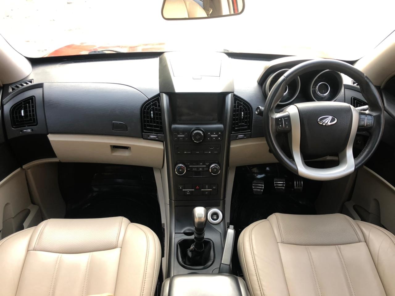 XUV500 image 4 XUV500 image 4