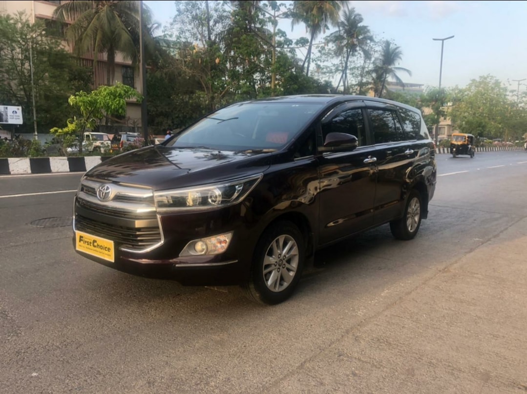 Innova Crysta image 5 Innova Crysta image 5