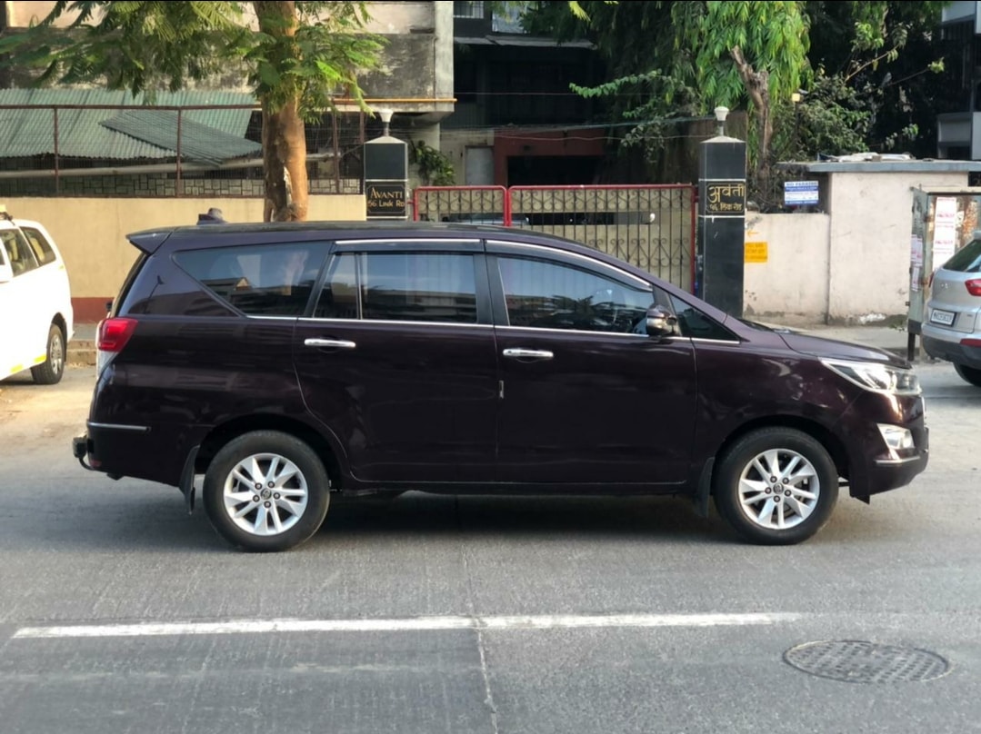 Innova Crysta image 14 Innova Crysta image 14