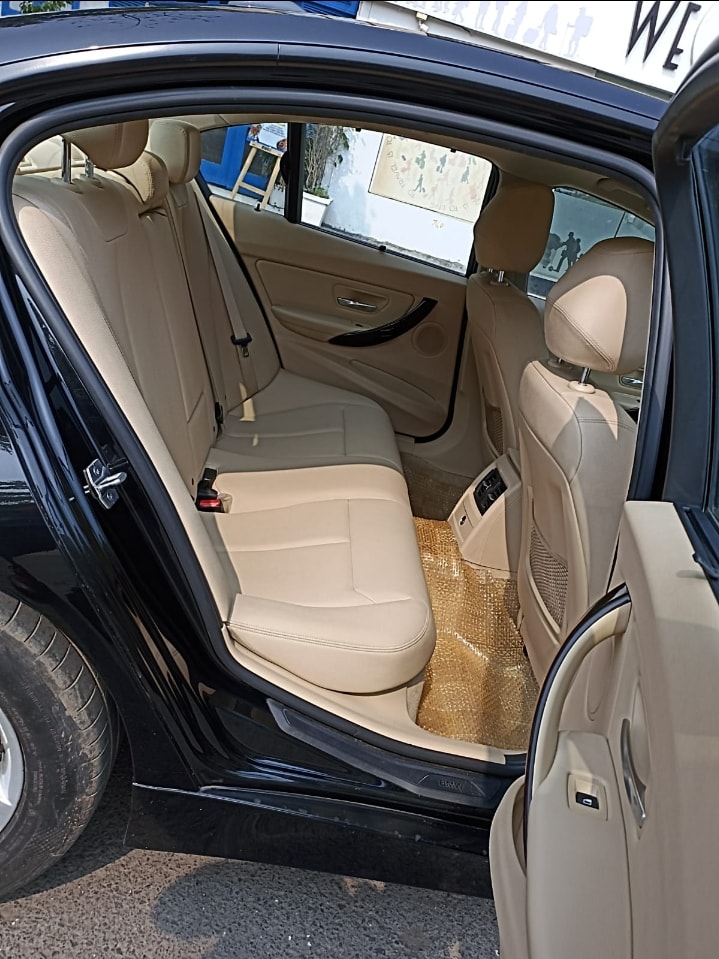 3 Series image 3 3 Series image 3