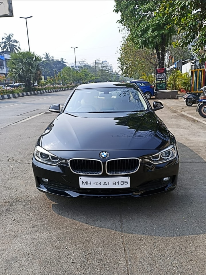 3 Series image 8 3 Series image 8