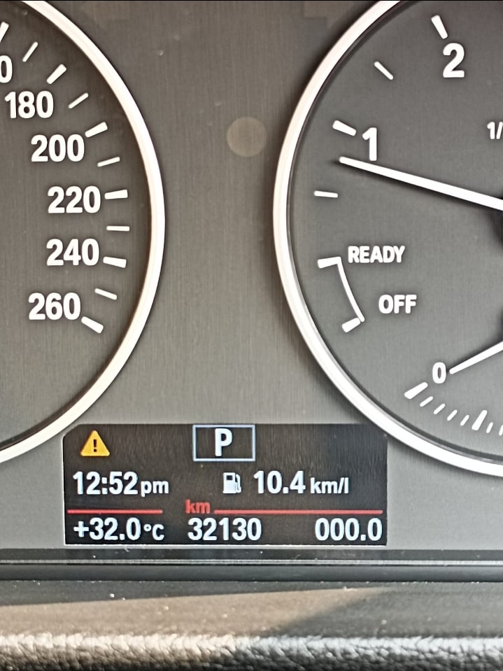 3 Series image 10 3 Series image 10