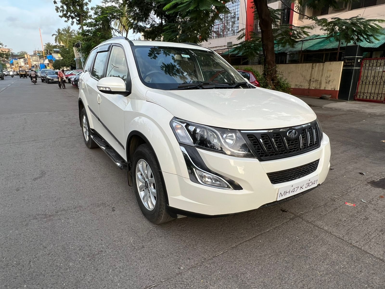 XUV500 image 2 XUV500 image 2