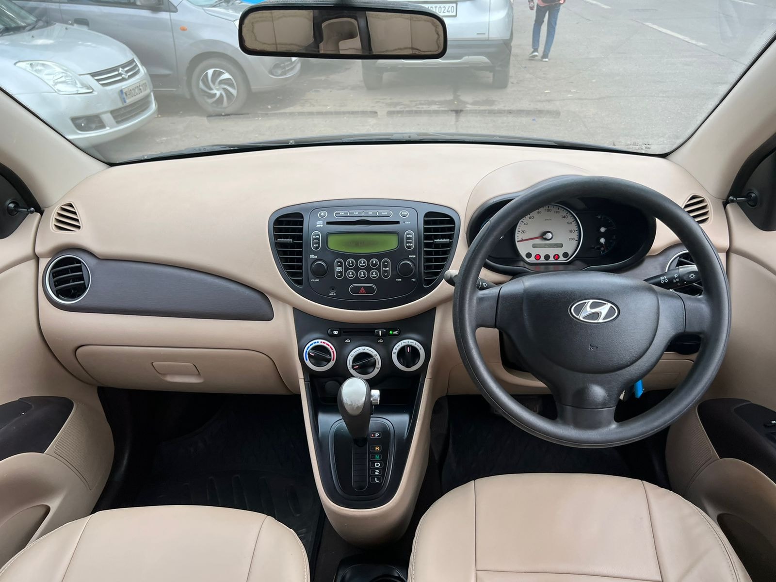 i10 image 13 i10 image 13