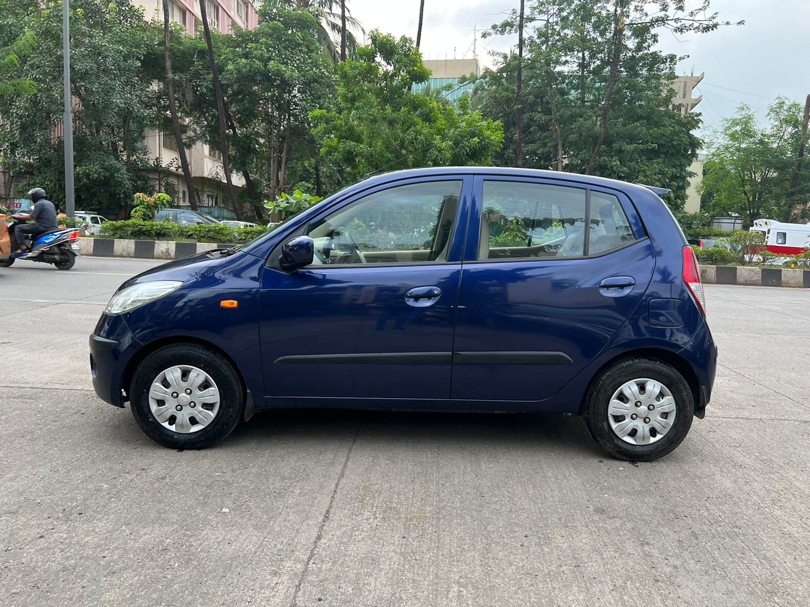 i10 image 4 i10 image 4