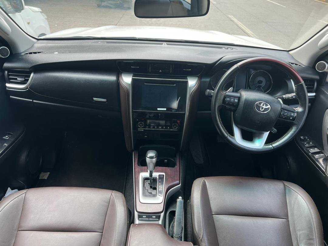 2018 Toyota Fortuner 2.8 4X2 AT BS IV Dashboard 