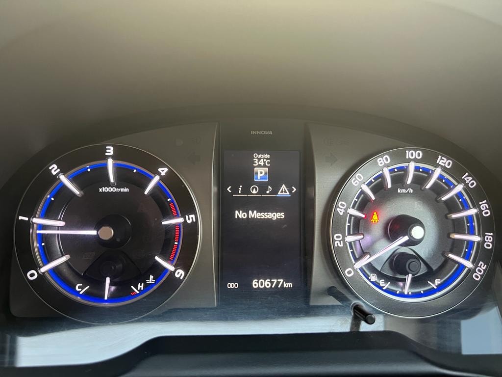 Innova Crysta image 16 Innova Crysta image 16