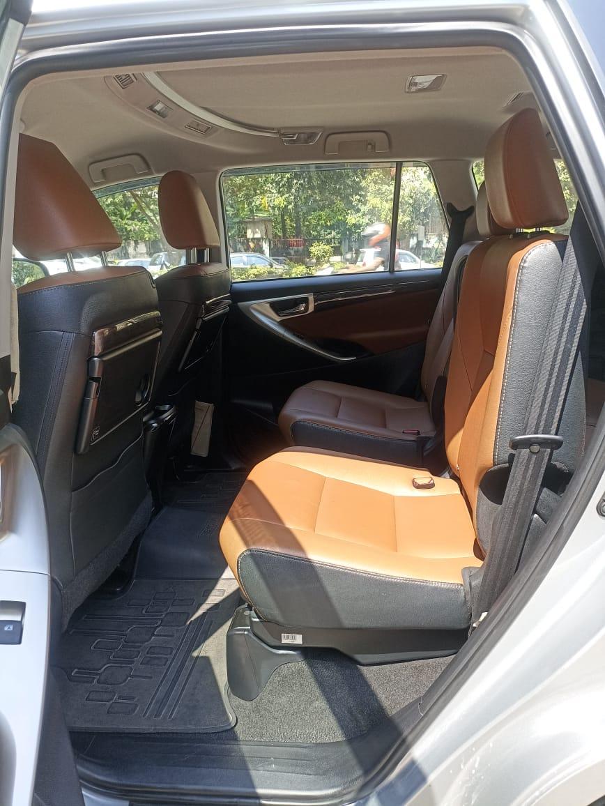 2019 Toyota Innova Crysta 2.8 ZX AT 7-Seater Back Row Side 