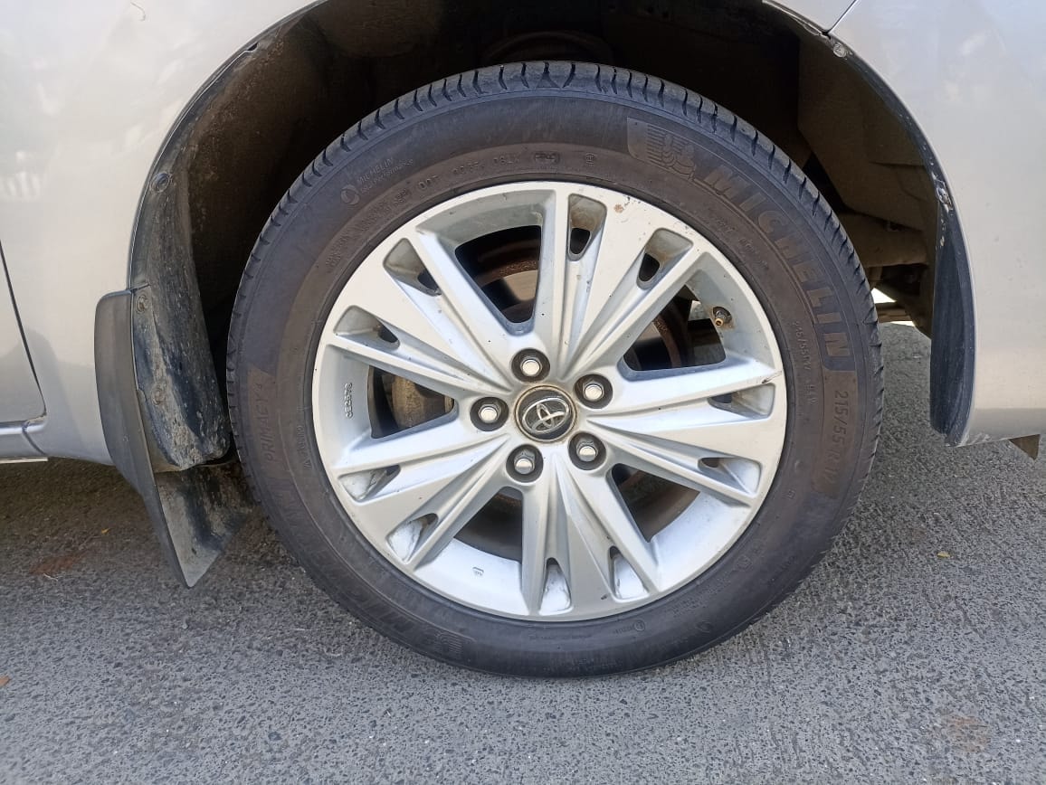 Innova Crysta image 9 Innova Crysta image 9