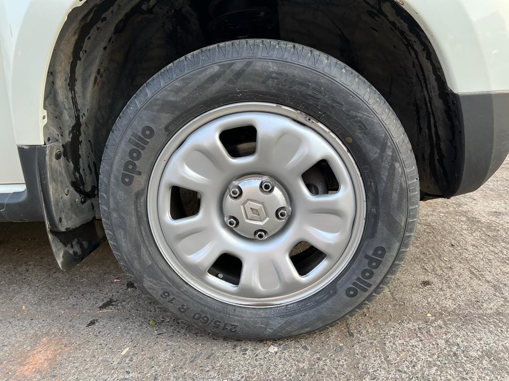 Duster image 10 Duster image 10