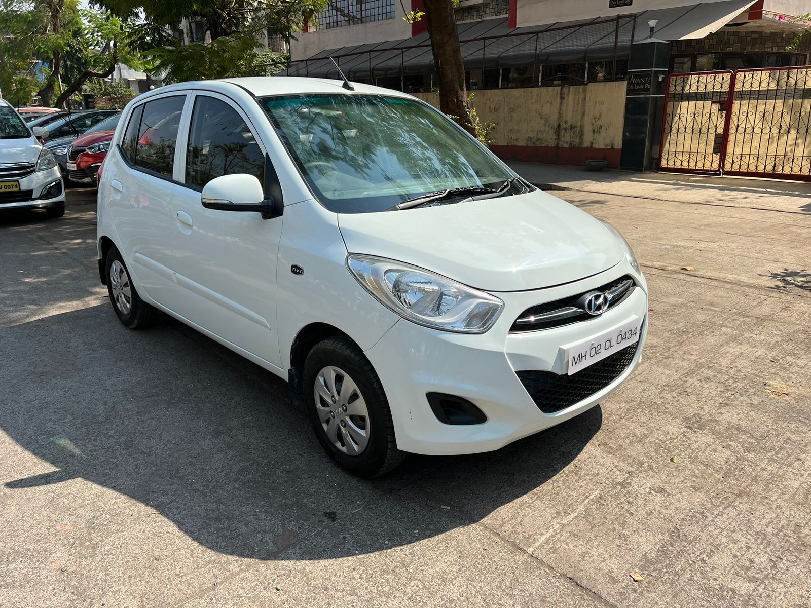 i10 image 7 i10 image 7