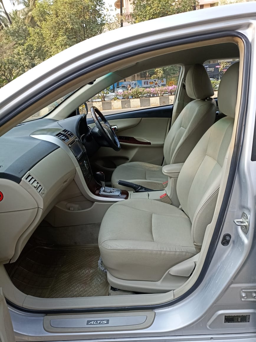 Corolla Altis image 16 Corolla Altis image 16