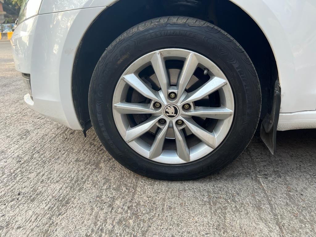 Octavia image 9 Octavia image 9