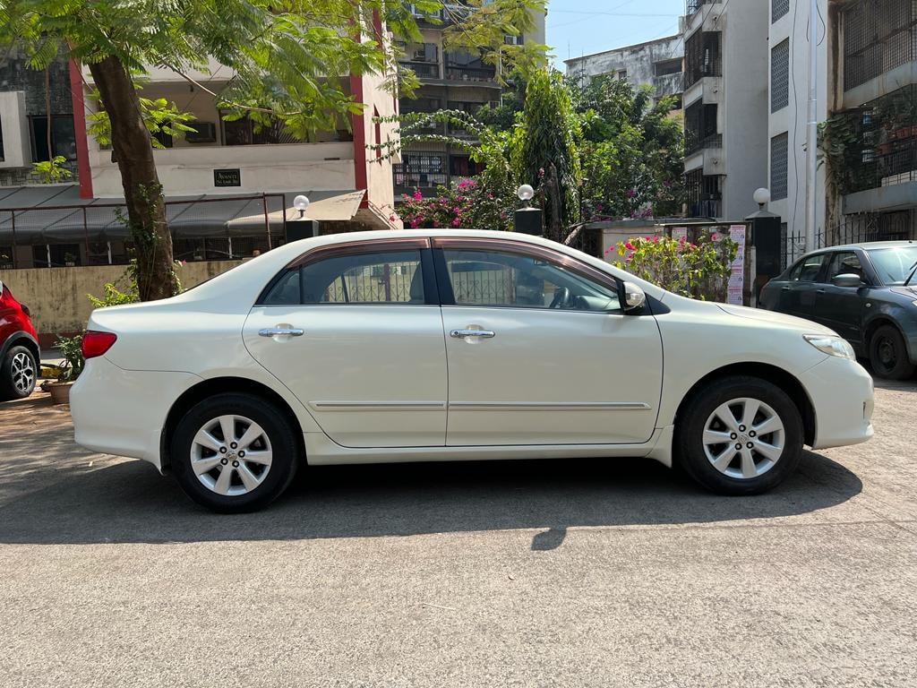 Corolla Altis image 6 Corolla Altis image 6