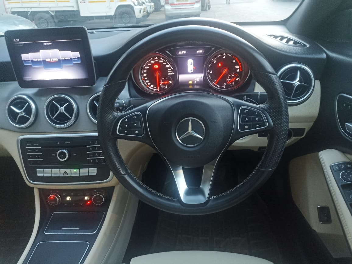 CLA-Class image 13 CLA-Class image 13