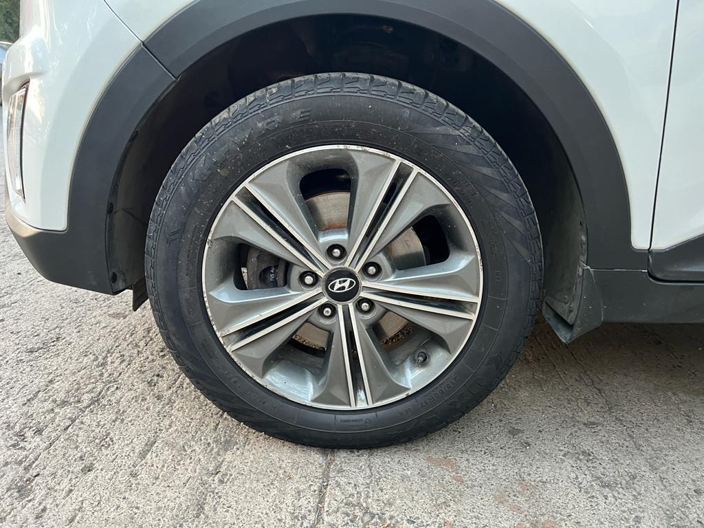 Creta image 9 Creta image 9