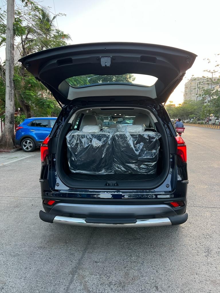 XUV700 image 10 XUV700 image 10