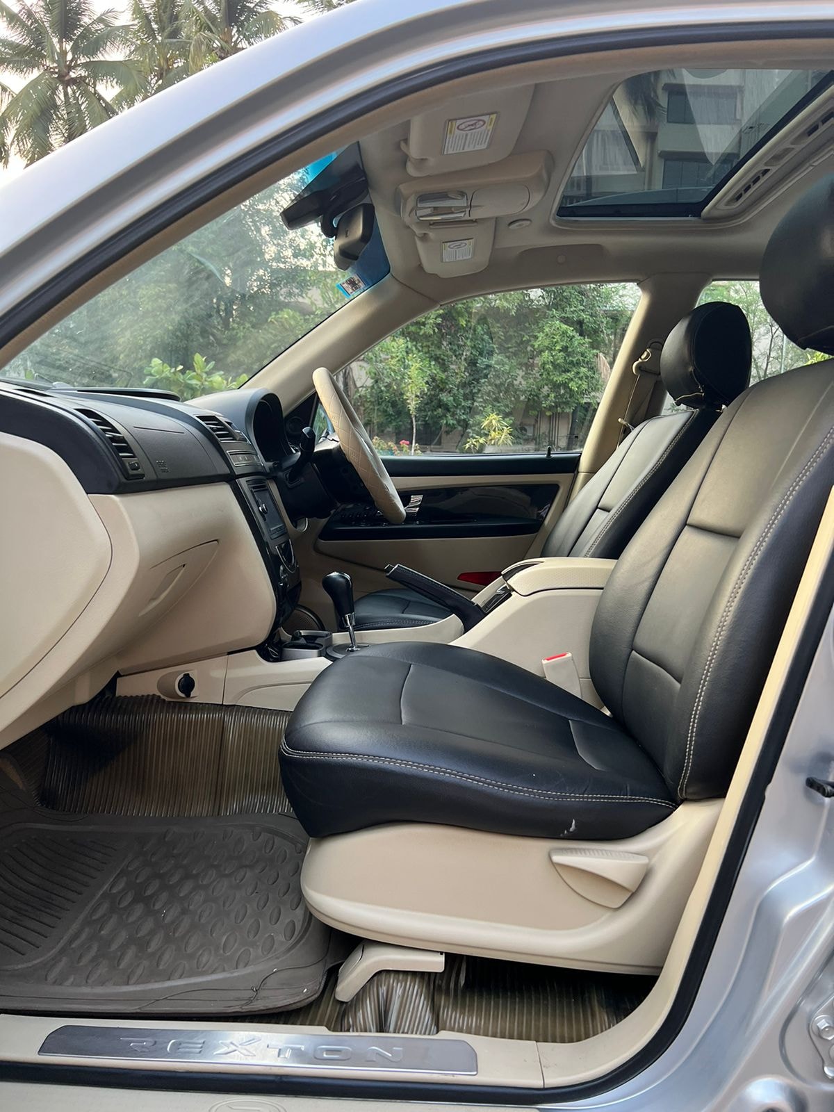 Rexton W image 14 Rexton W image 14