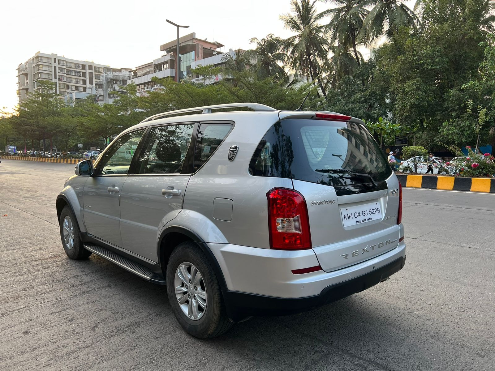 Rexton W image 3 Rexton W image 3