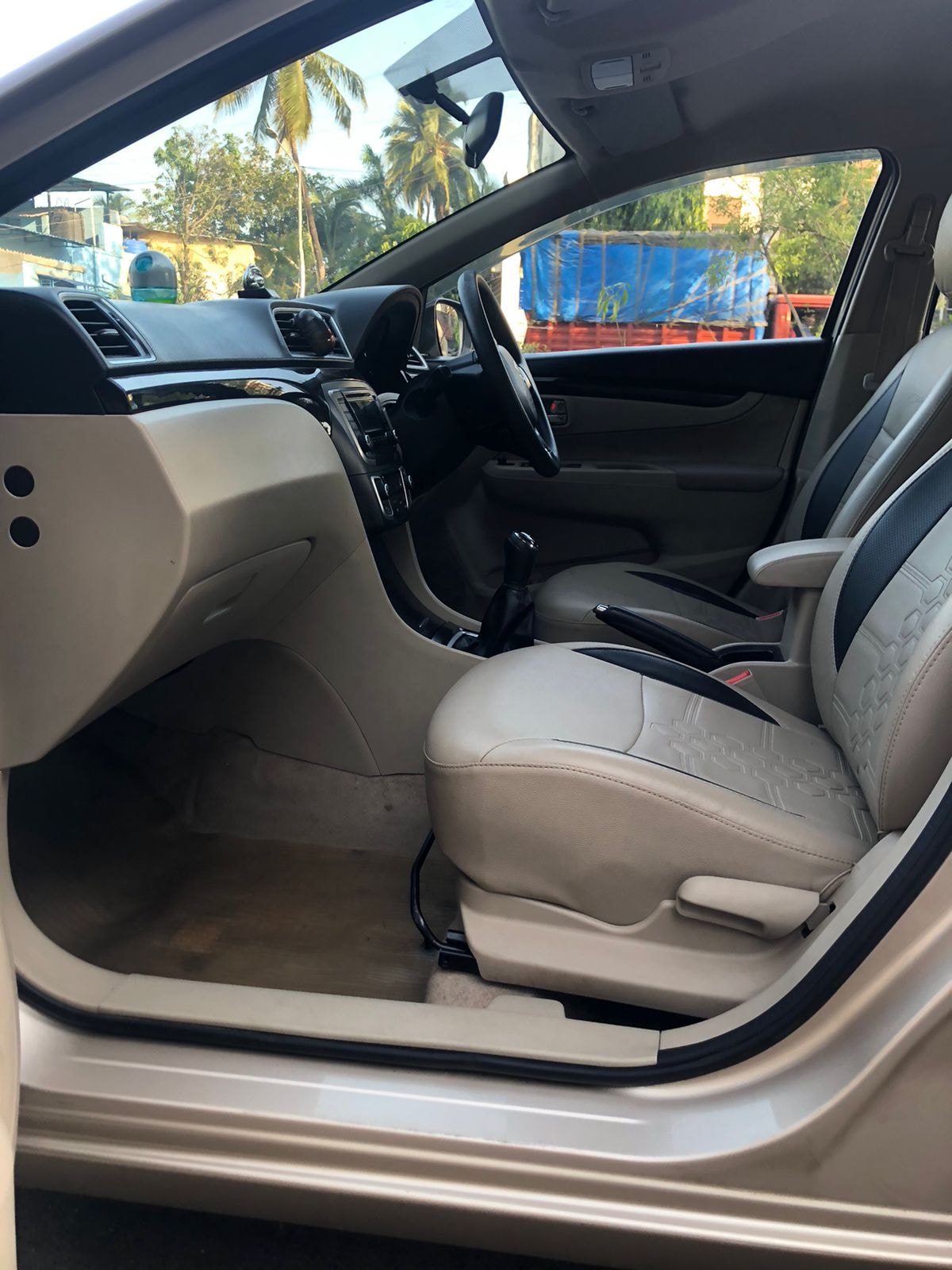 Ciaz image 13 Ciaz image 13