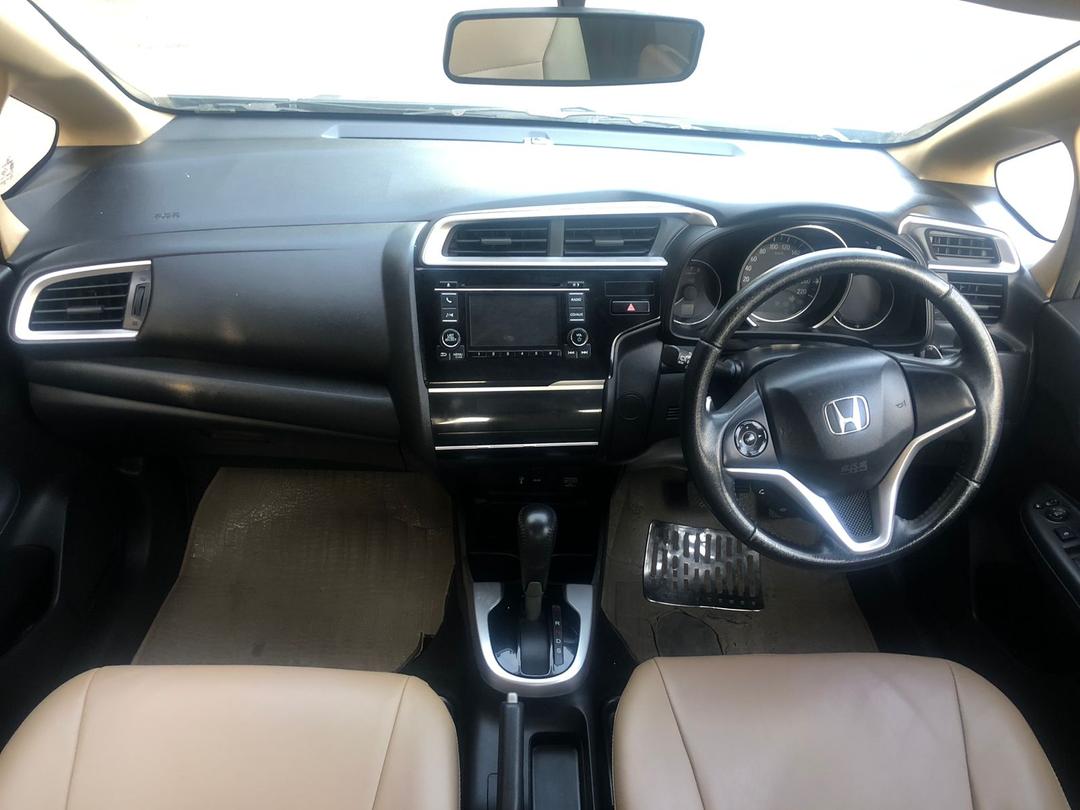 2016 Honda Jazz V CVT Petrol BS IV Dashboard 