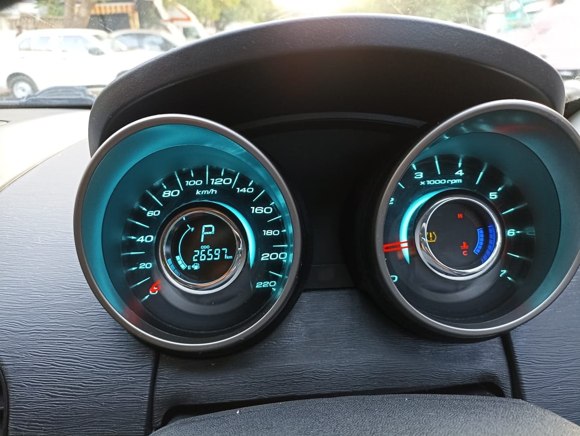 XUV500 image 10 XUV500 image 10