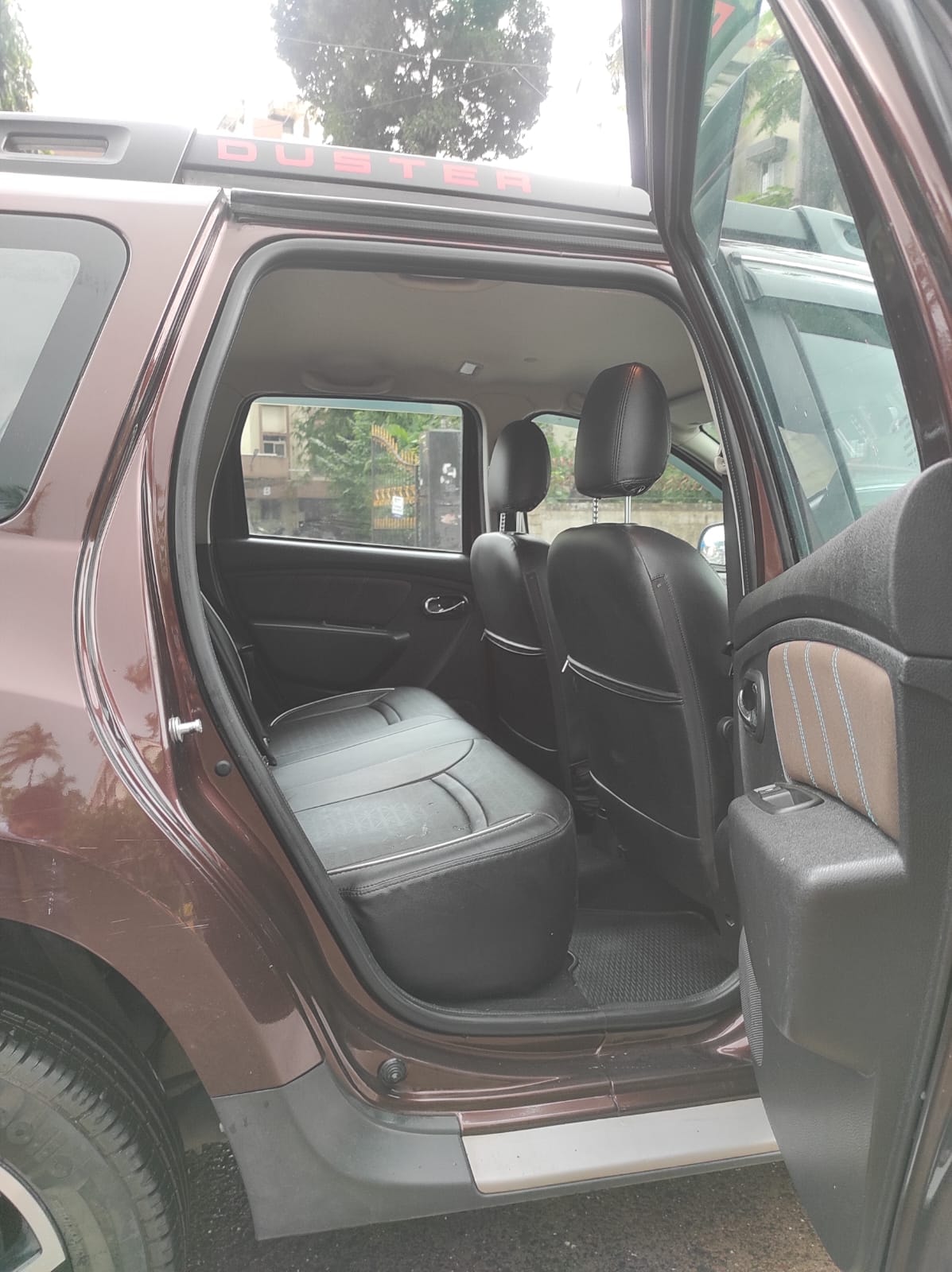 Duster image 17 Duster image 17