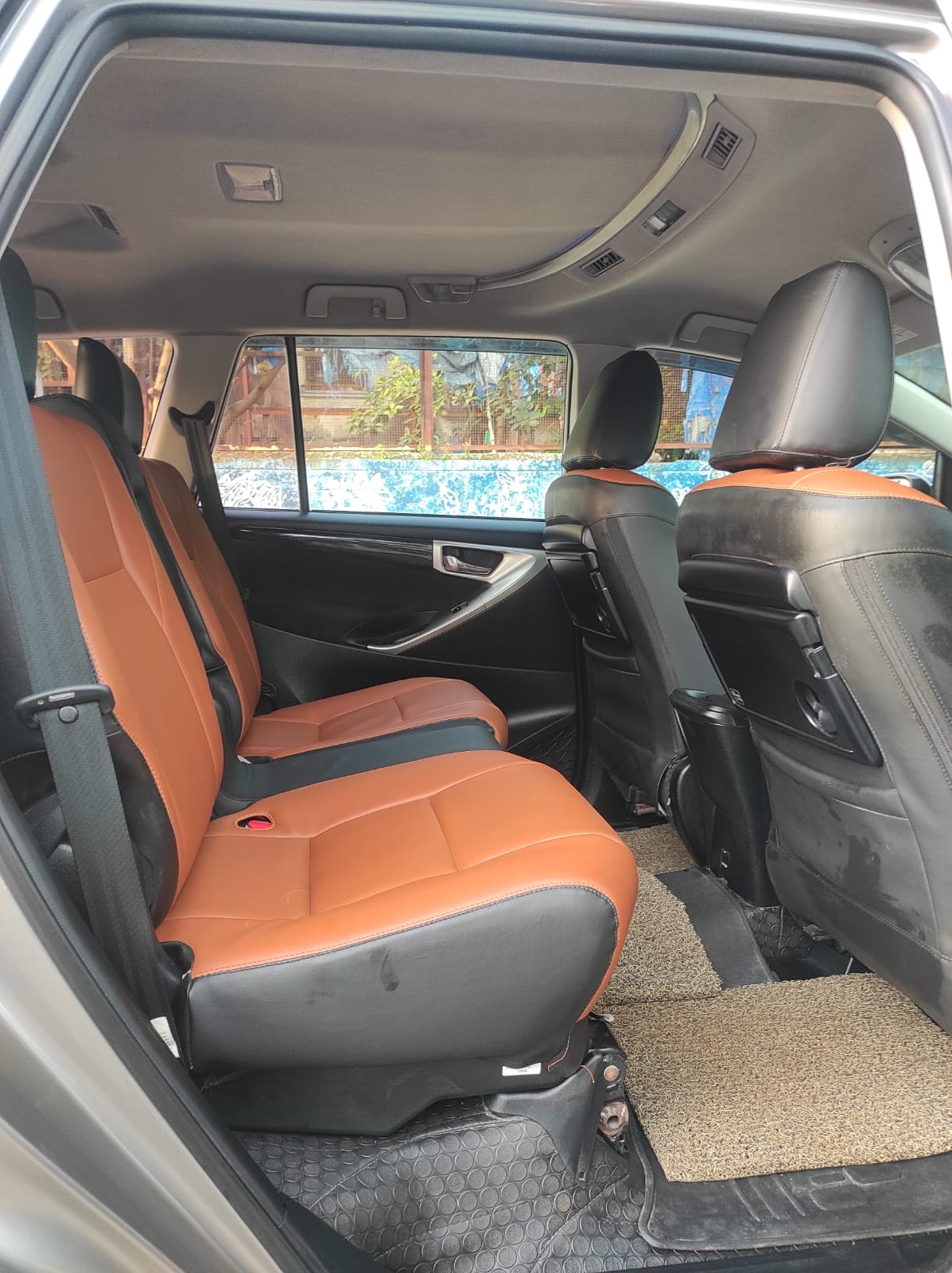 Innova Crysta image 17 Innova Crysta image 17