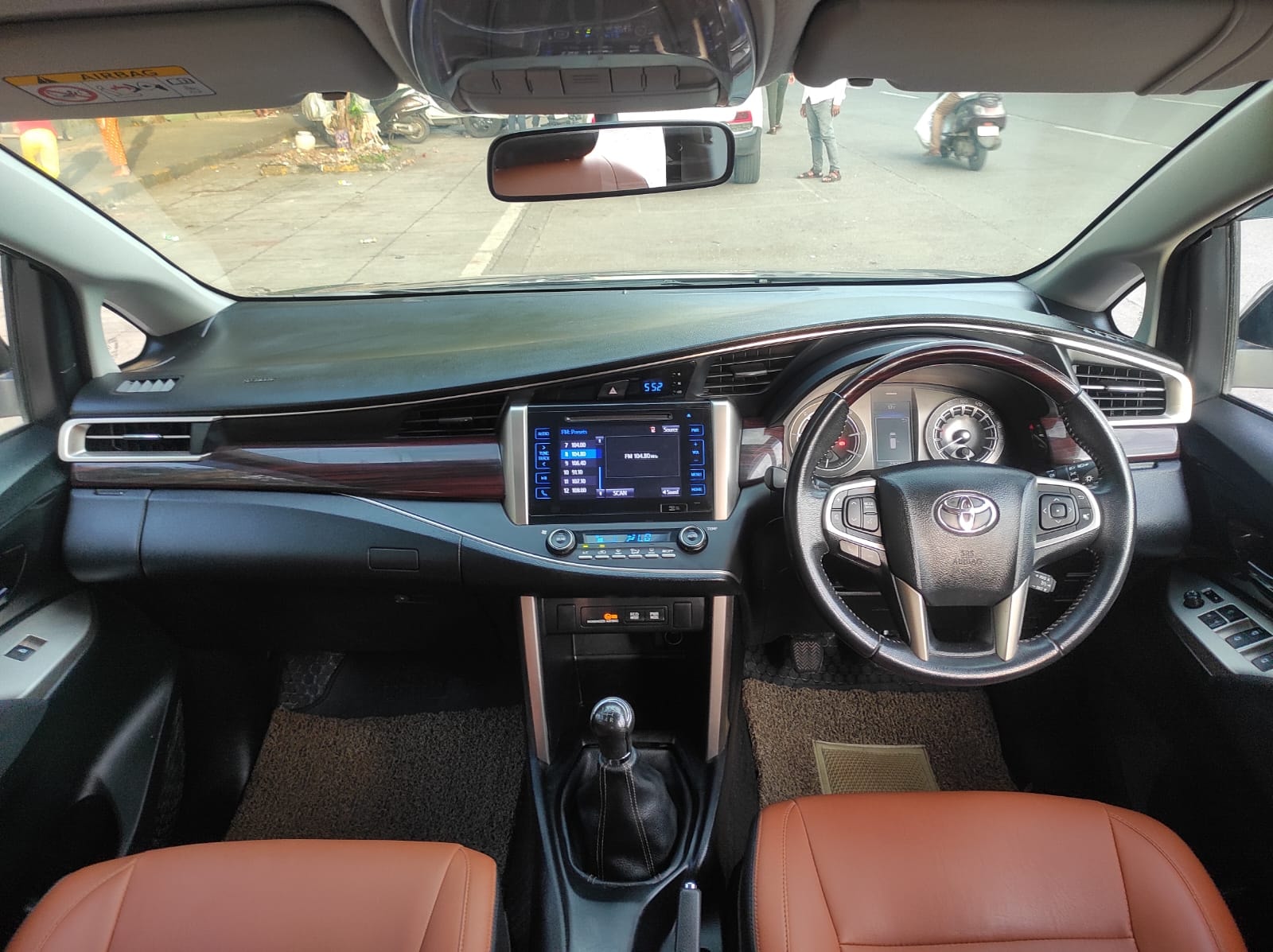 Innova Crysta image 12 Innova Crysta image 12