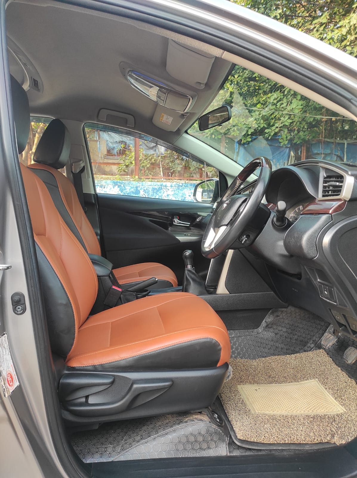 Innova Crysta image 16 Innova Crysta image 16