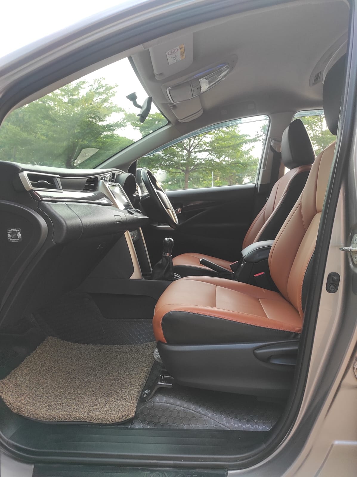 Innova Crysta image 14 Innova Crysta image 14