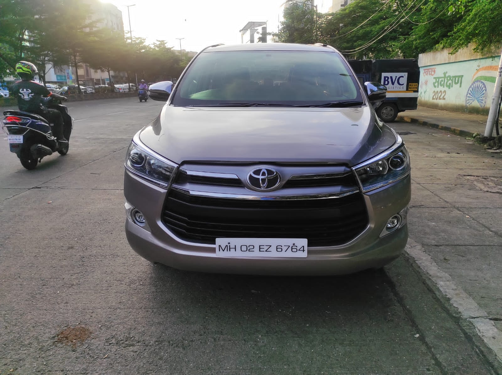 Innova Crysta image 8 Innova Crysta image 8