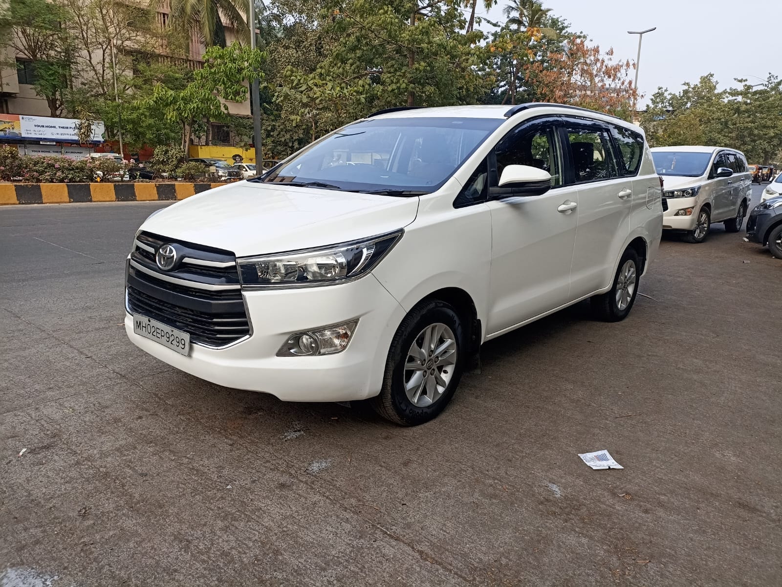 Innova Crysta image 1 Innova Crysta image 1