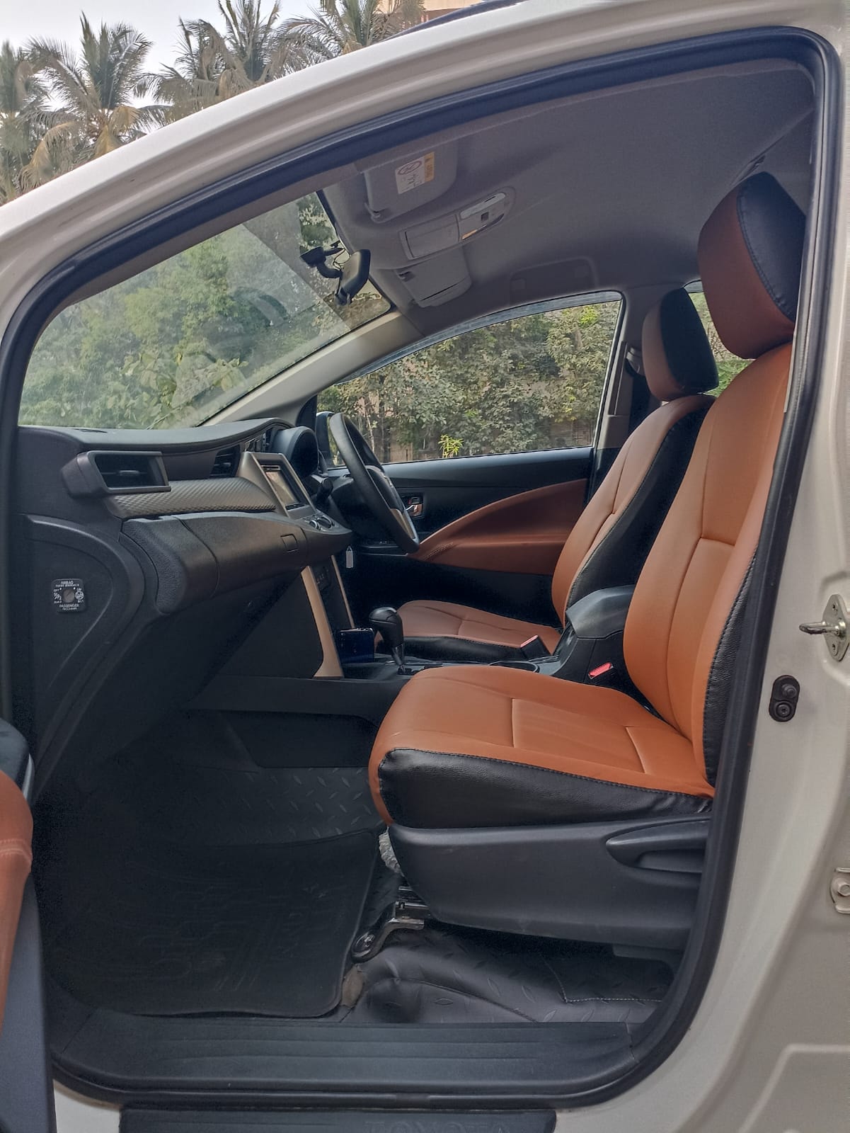 Innova Crysta image 14 Innova Crysta image 14