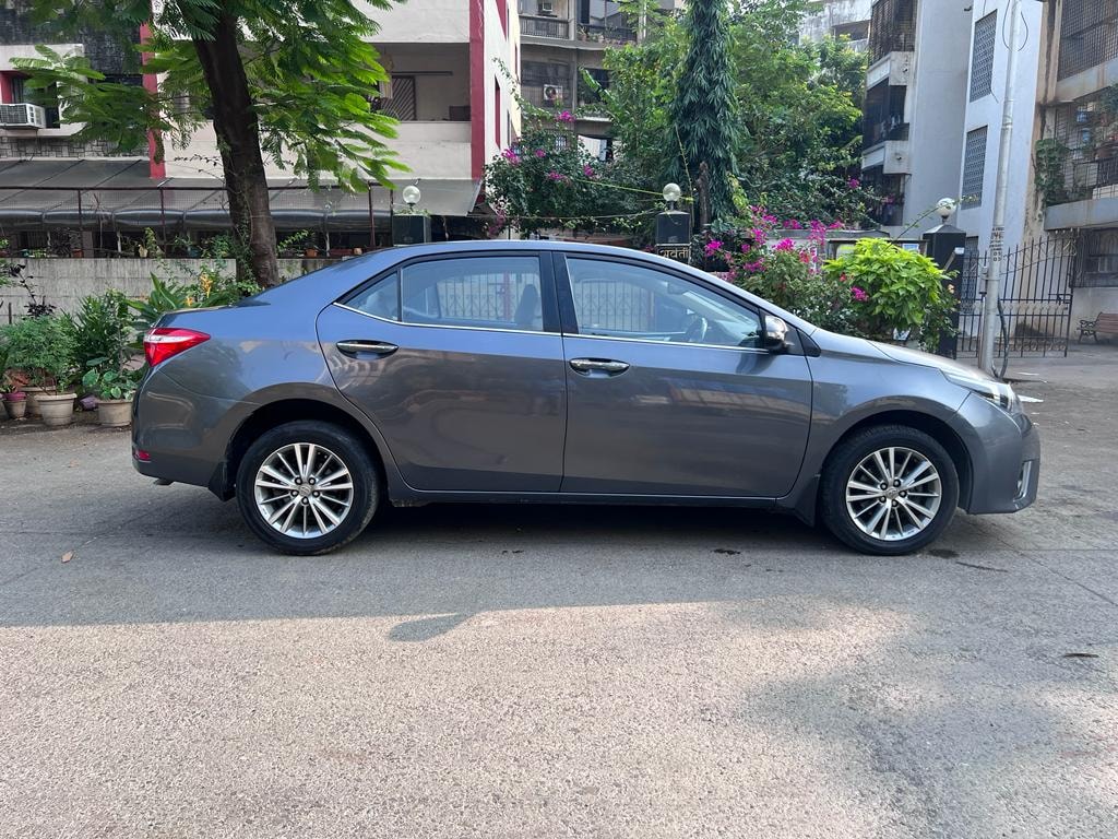 Corolla Altis image 6 Corolla Altis image 6
