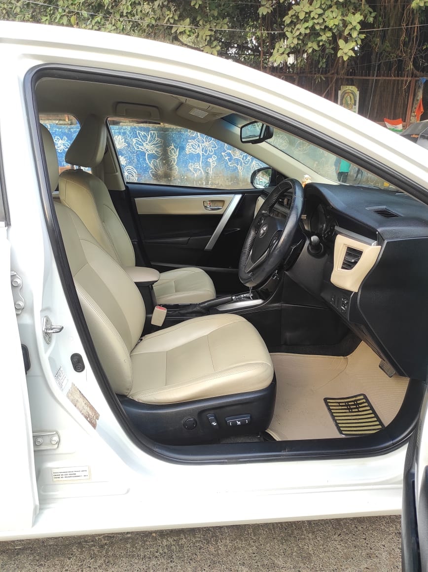 Corolla Altis image 16 Corolla Altis image 16