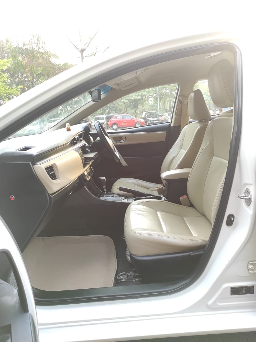 Corolla Altis image 14 Corolla Altis image 14