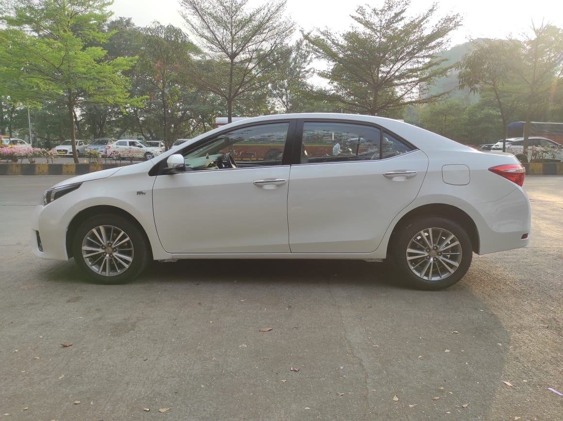 Corolla Altis image 2 Corolla Altis image 2