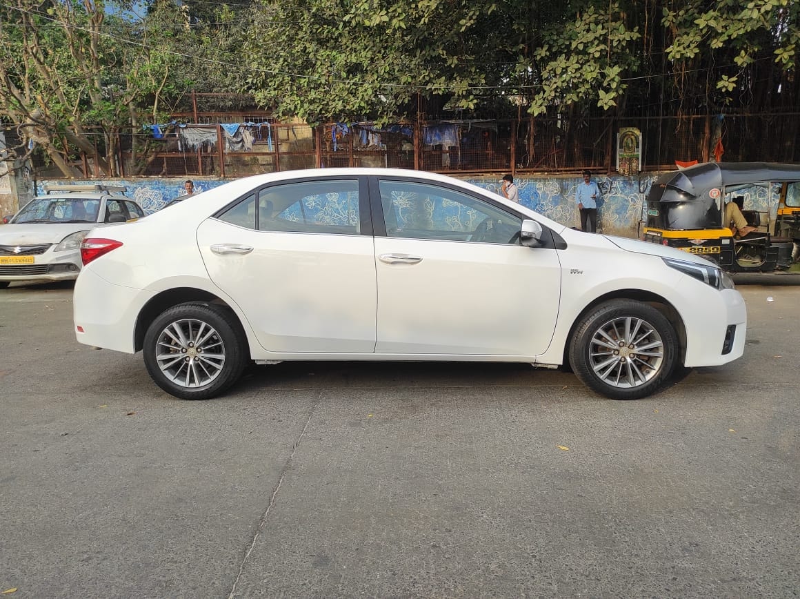 Corolla Altis image 6 Corolla Altis image 6