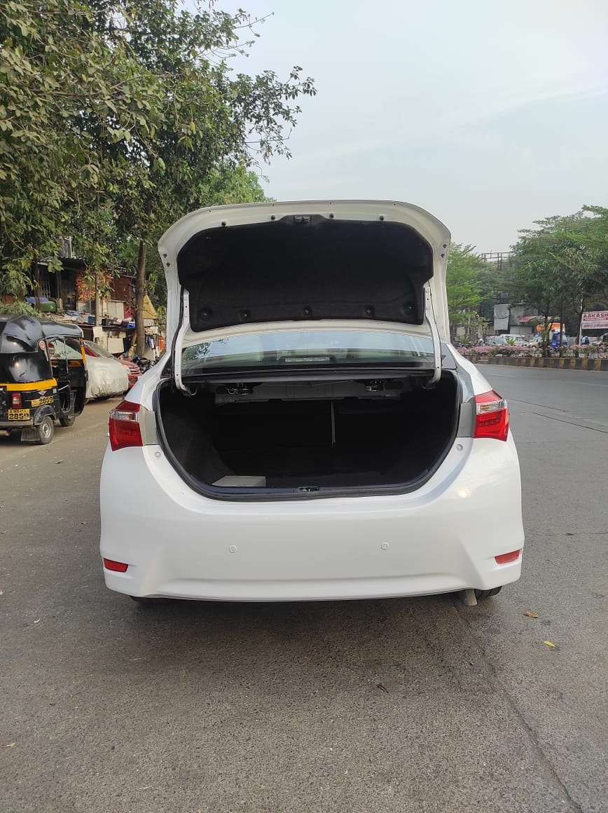 Corolla Altis image 10 Corolla Altis image 10