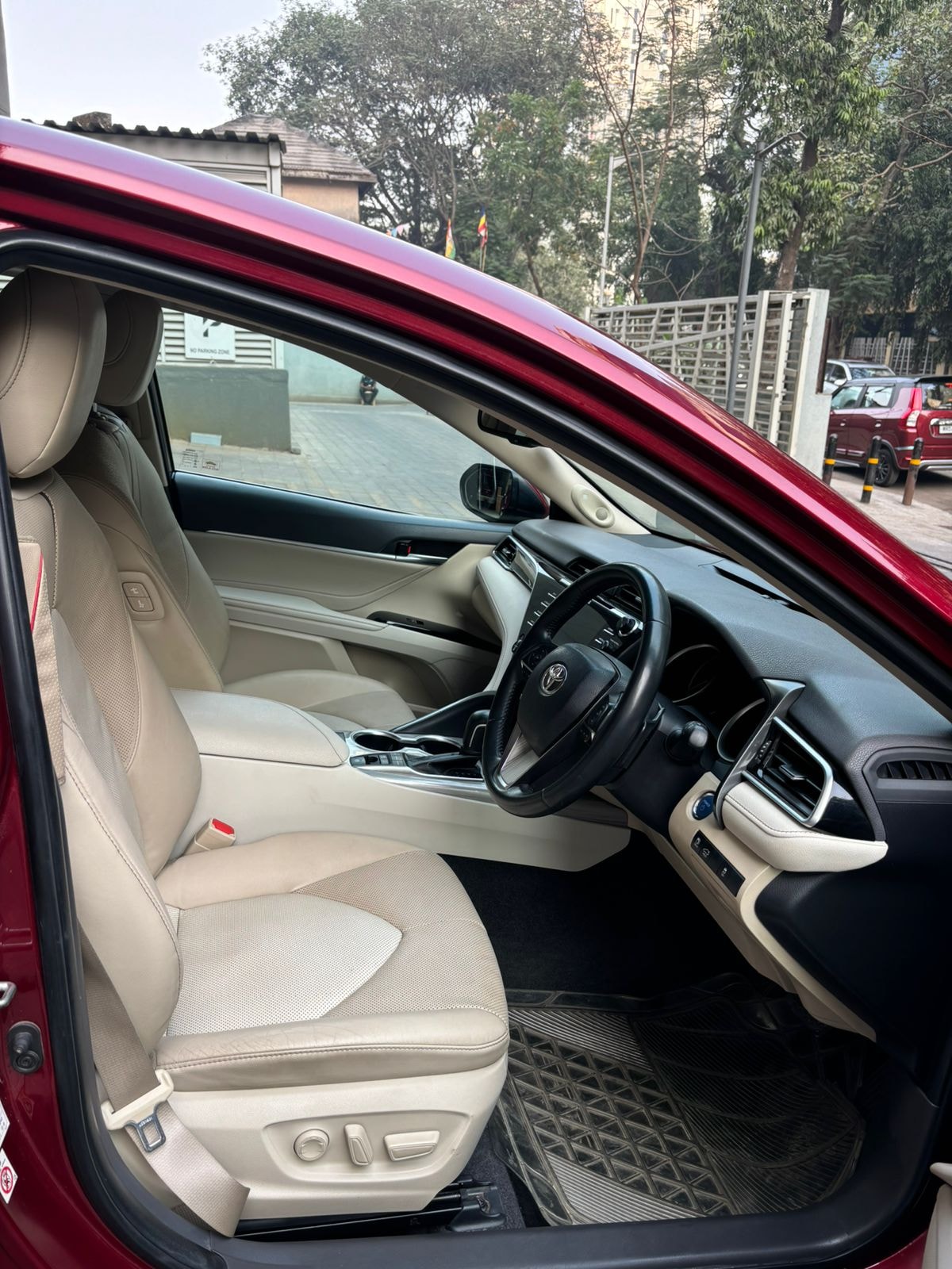 Camry image 11 Camry image 11