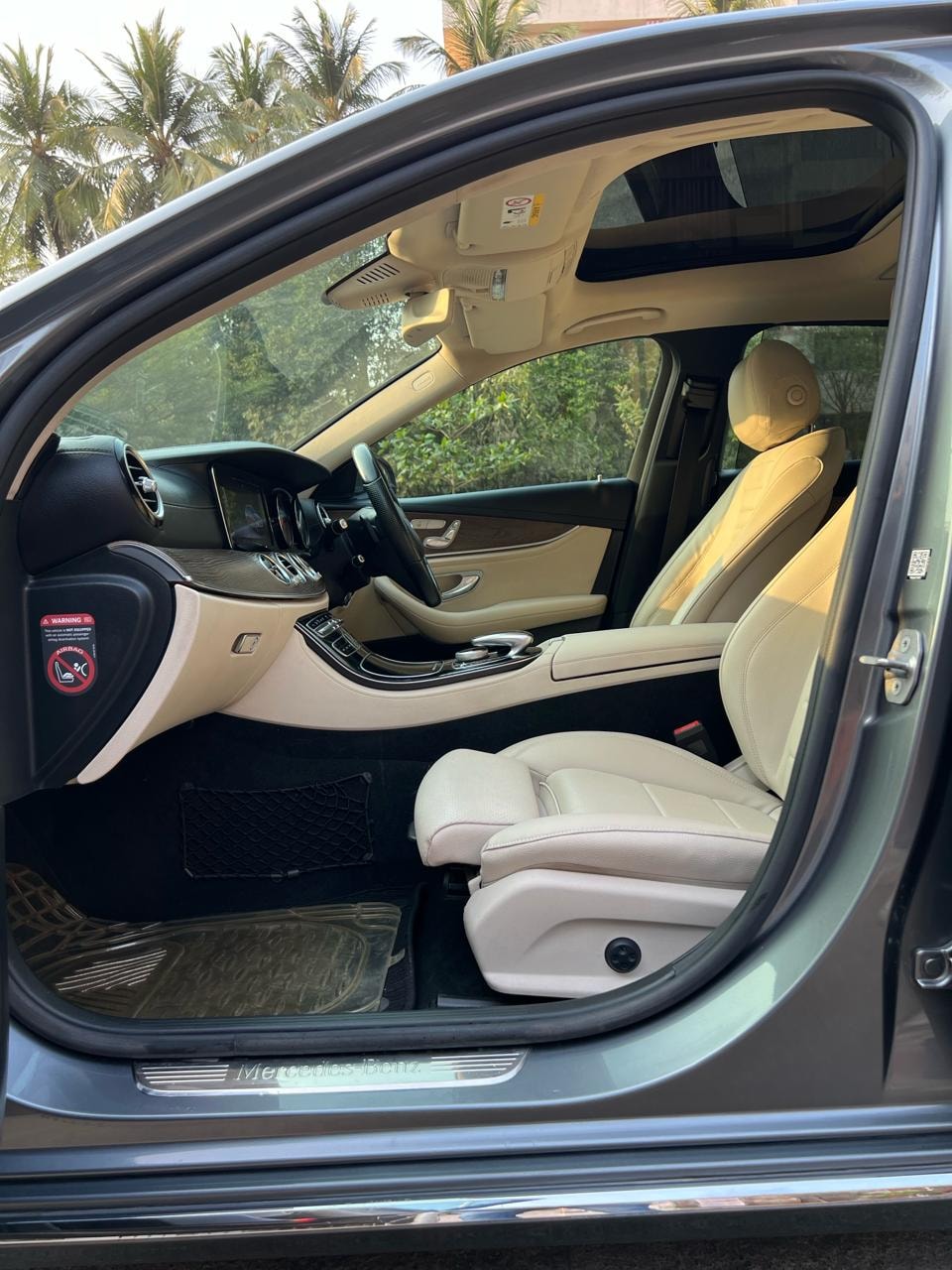 E-Class image 15 E-Class image 15